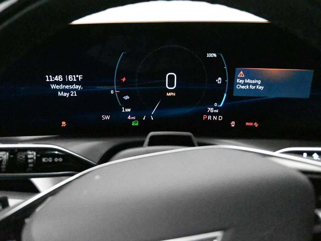 2026 Cadillac VISTIQ Sport