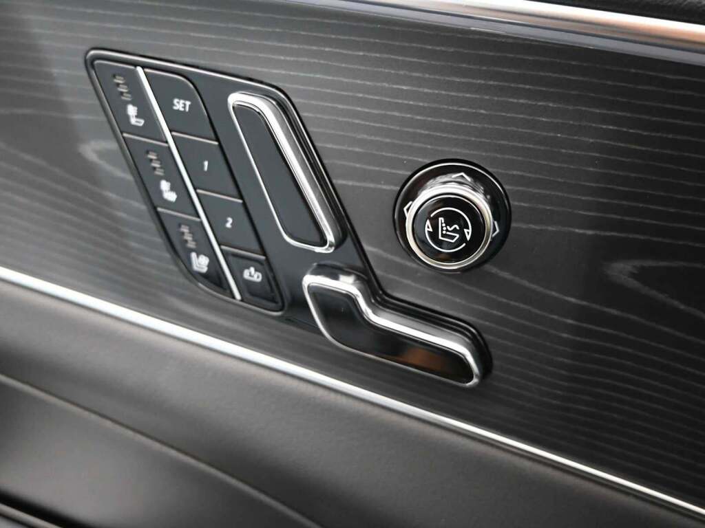 2026 Cadillac LYRIQ V-Series AWD