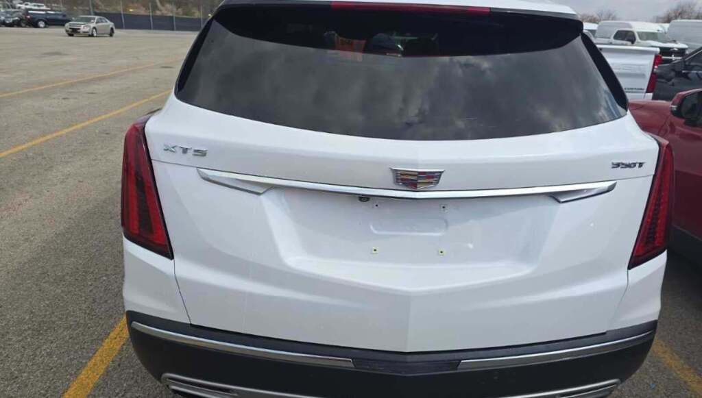 2024 Cadillac XT5 FWD Premium Luxury