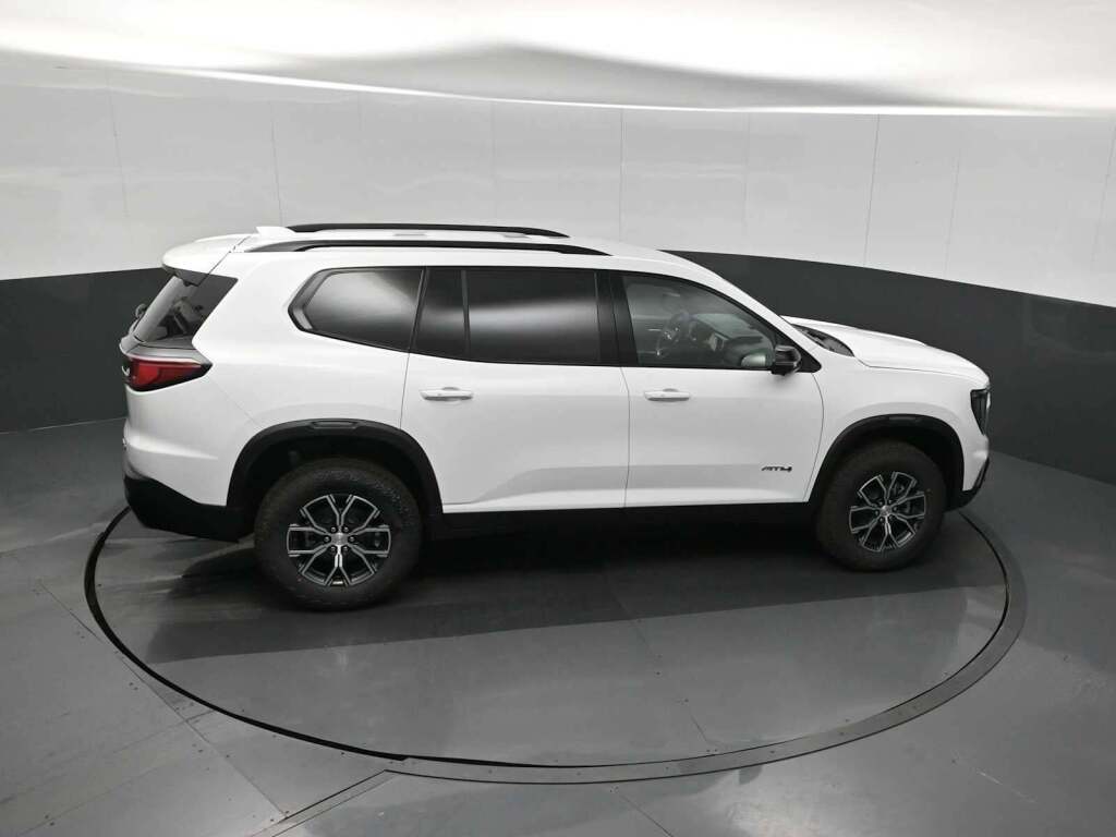 2026 GMC Acadia AT4 AWD