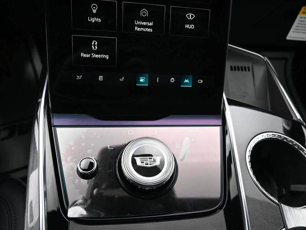 2025 Cadillac Escalade IQ Luxury 2 AWD