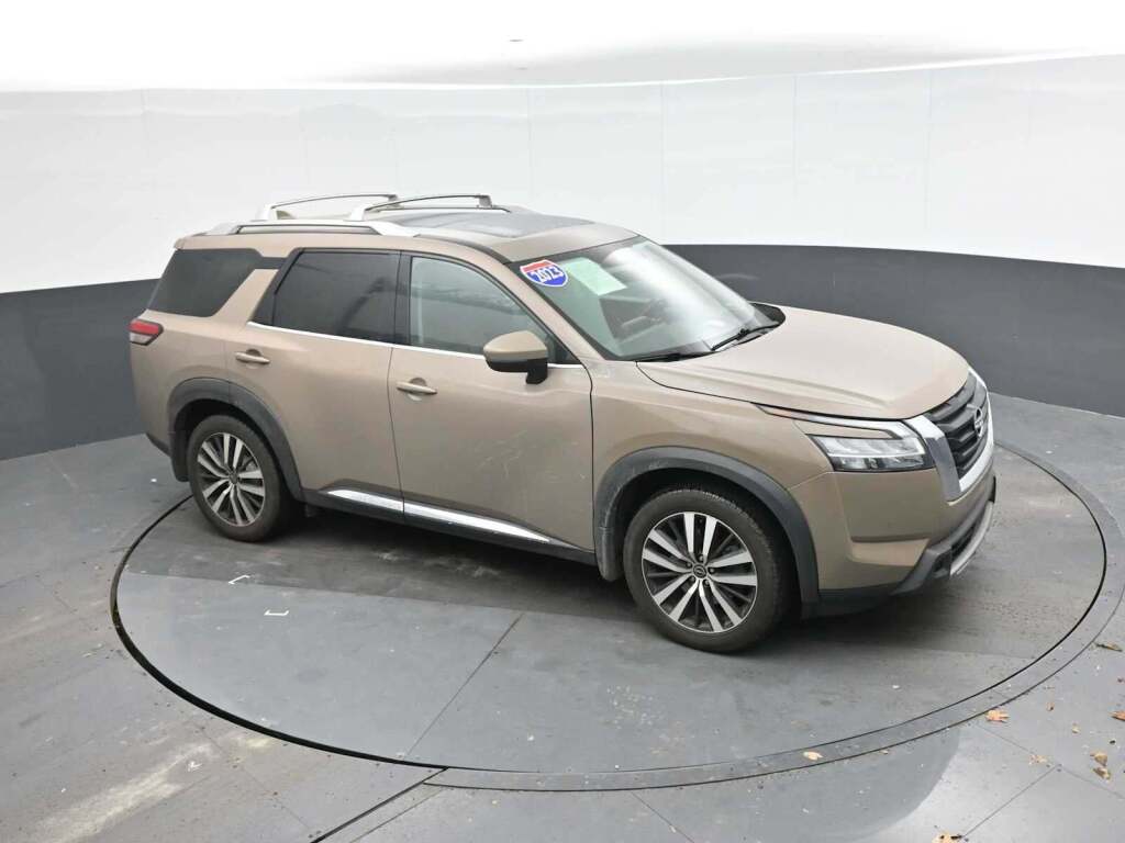 2023 Nissan Pathfinder Platinum 4WD