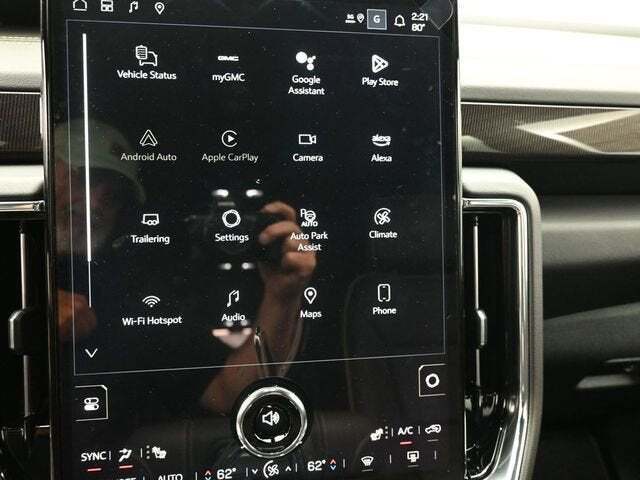 2025 GMC Yukon XL 4WD Elevation