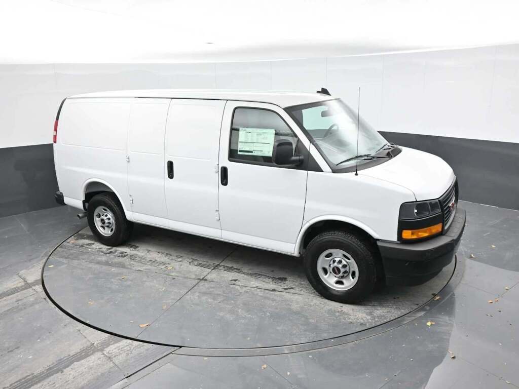 2025 GMC Savana Cargo RWD 2500 Regular Wheelbase Work Van