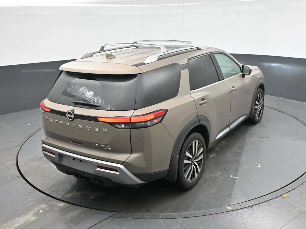 2023 Nissan Pathfinder Platinum 4WD