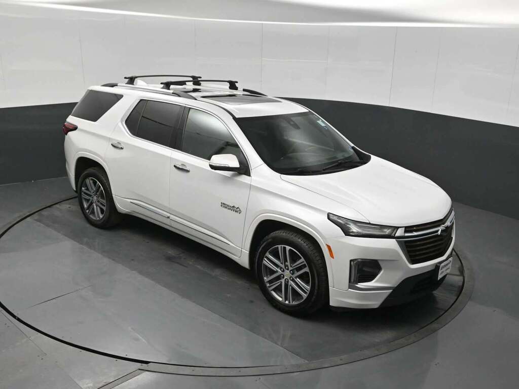 2023 Chevrolet Traverse AWD High Country