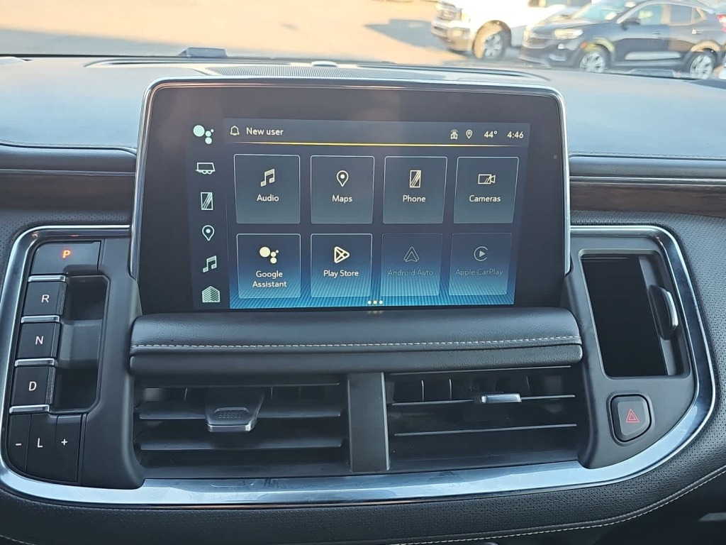 2023 Chevrolet Suburban 4WD Premier