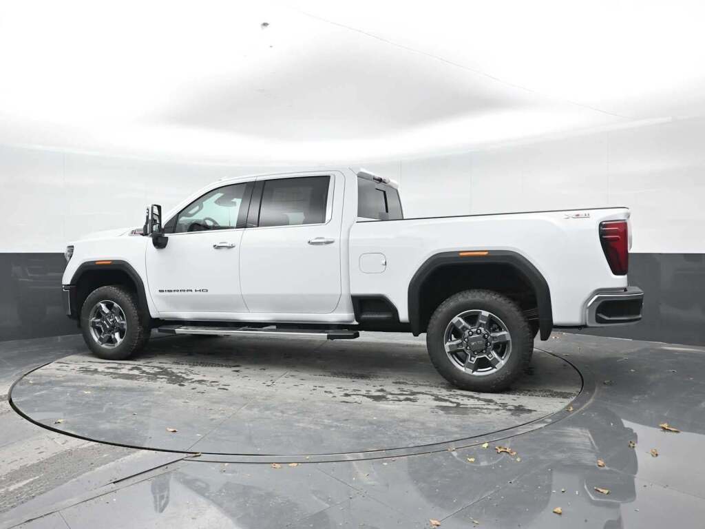 2026 GMC Sierra 2500HD SLT