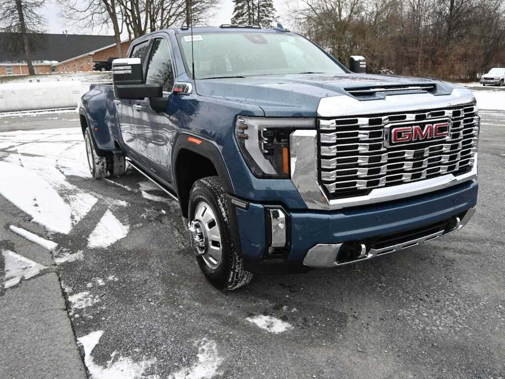 2026 GMC Sierra 3500HD Denali