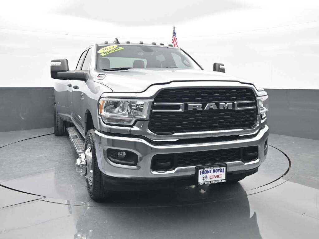 2024 Ram 3500 Big Horn Crew Cab 4x4 8' Box