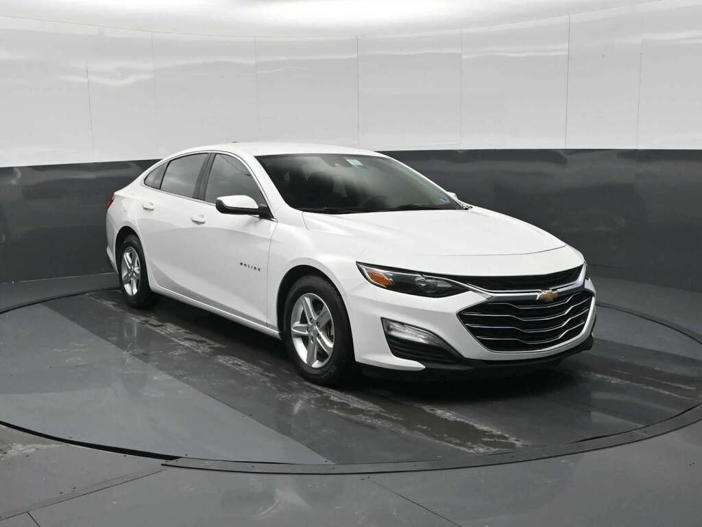 2022 Chevrolet Malibu FWD 1FL