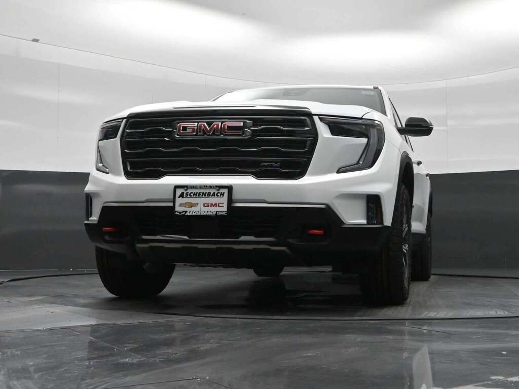 2026 GMC Acadia AT4 AWD