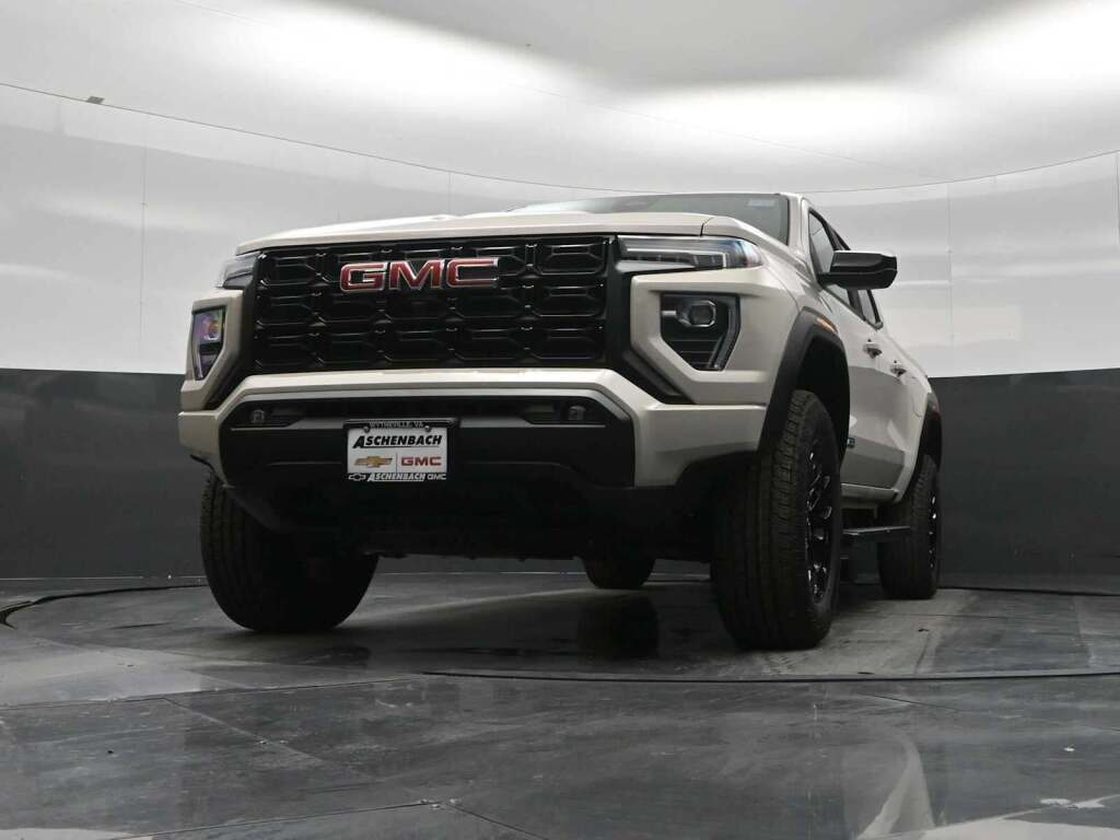 2026 GMC Canyon Elevation, 4WD