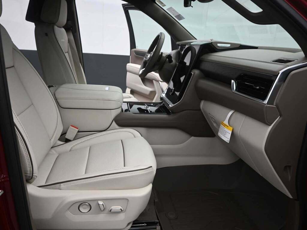 2026 GMC Yukon XL 4WD Denali