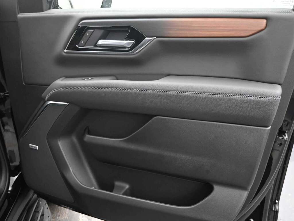 2026 GMC Yukon 4WD Denali