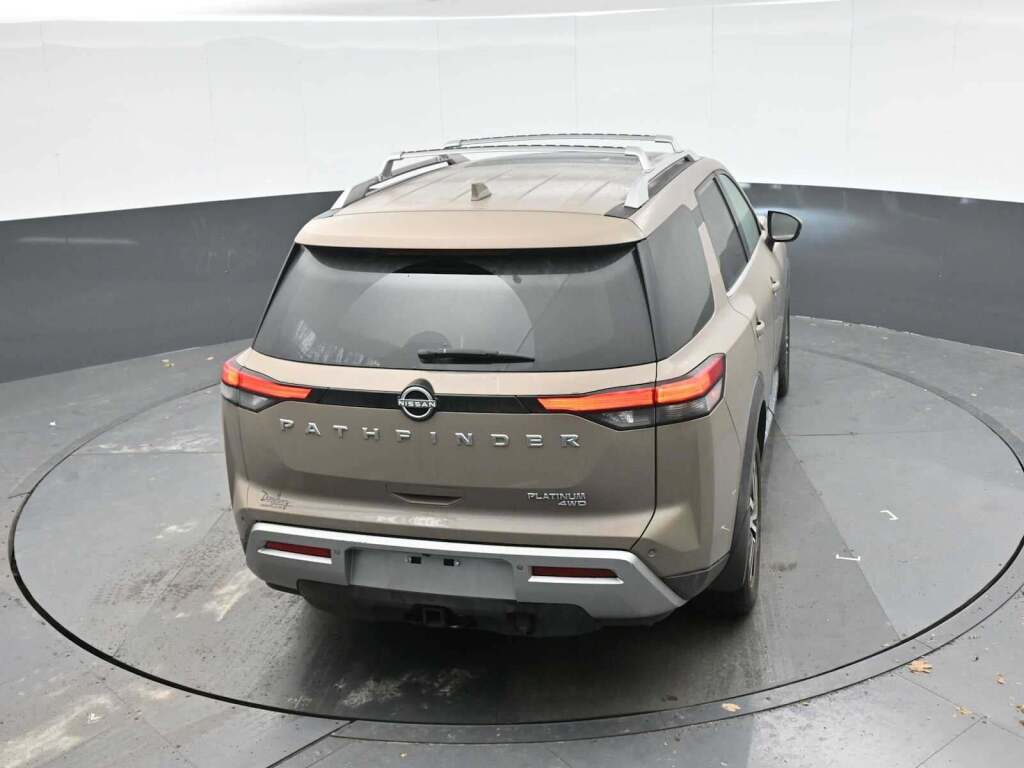 2023 Nissan Pathfinder Platinum 4WD
