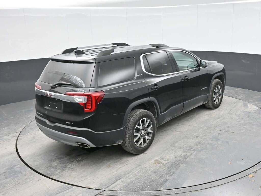 2022 GMC Acadia AWD SLE