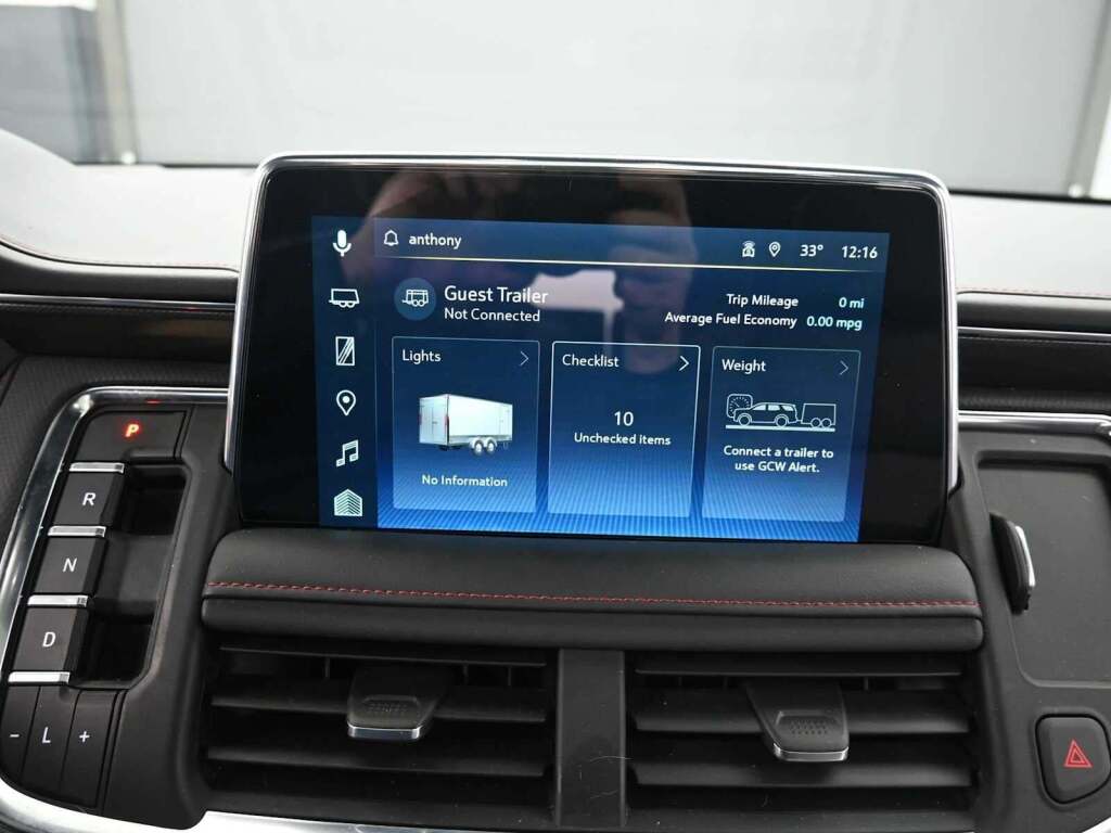 2023 Chevrolet Tahoe 4WD RST