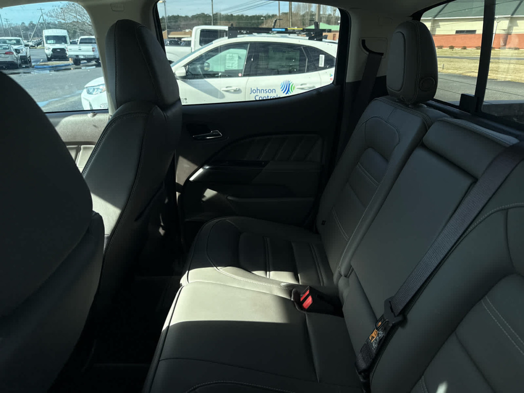 2022 GMC Canyon 4WD Crew Cab Short Box Denali