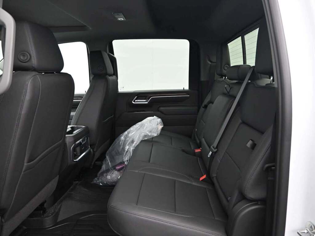 2026 GMC Sierra 2500HD SLT