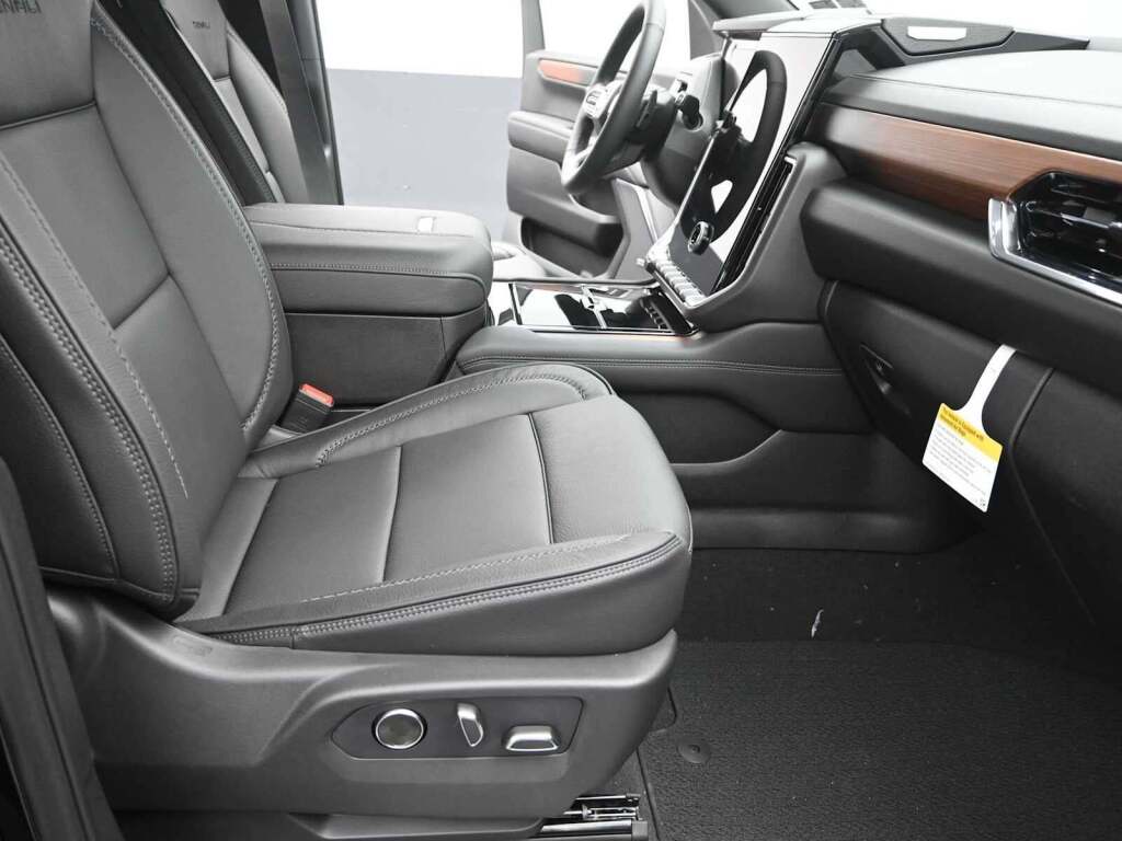 2026 GMC Yukon 4WD Denali