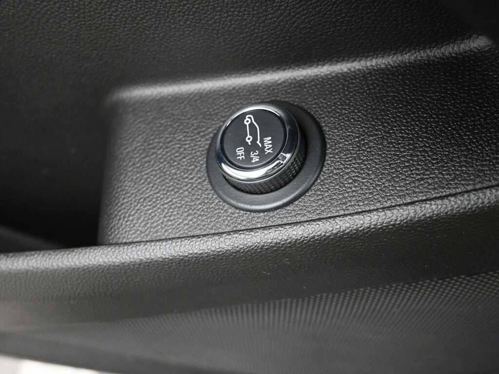 2023 Chevrolet Traverse AWD LT Cloth