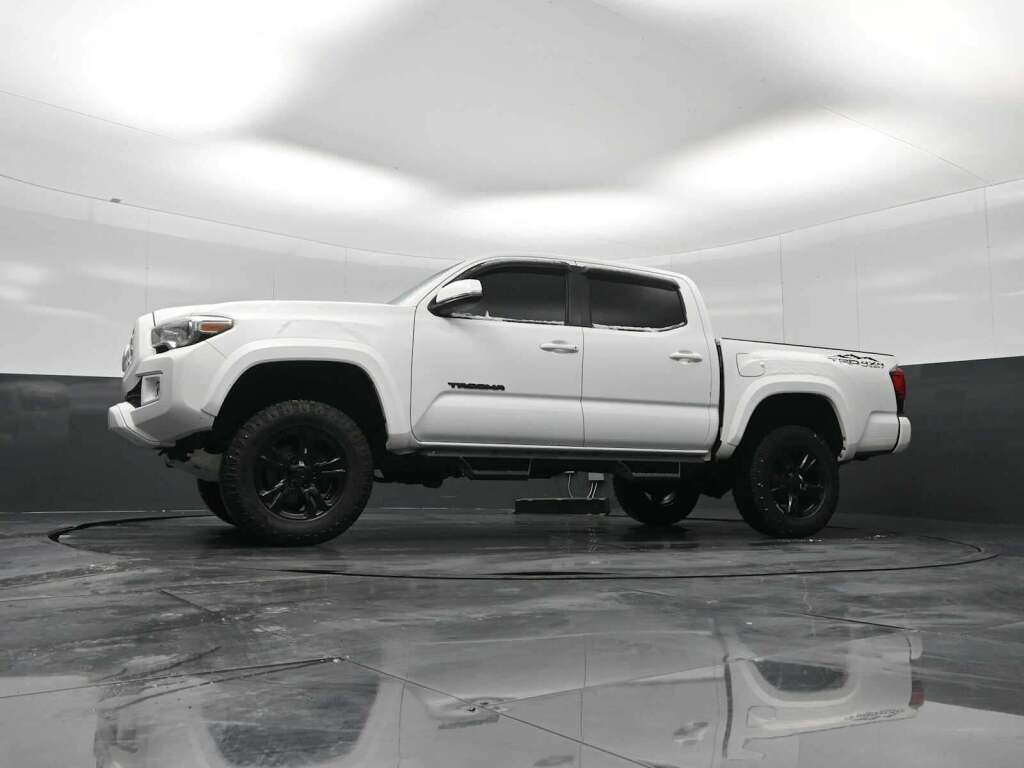 2019 Toyota Tacoma SR V6