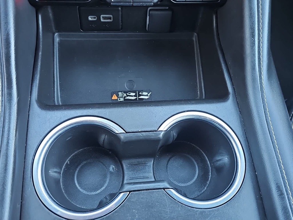 2023 Chevrolet Suburban 4WD Premier