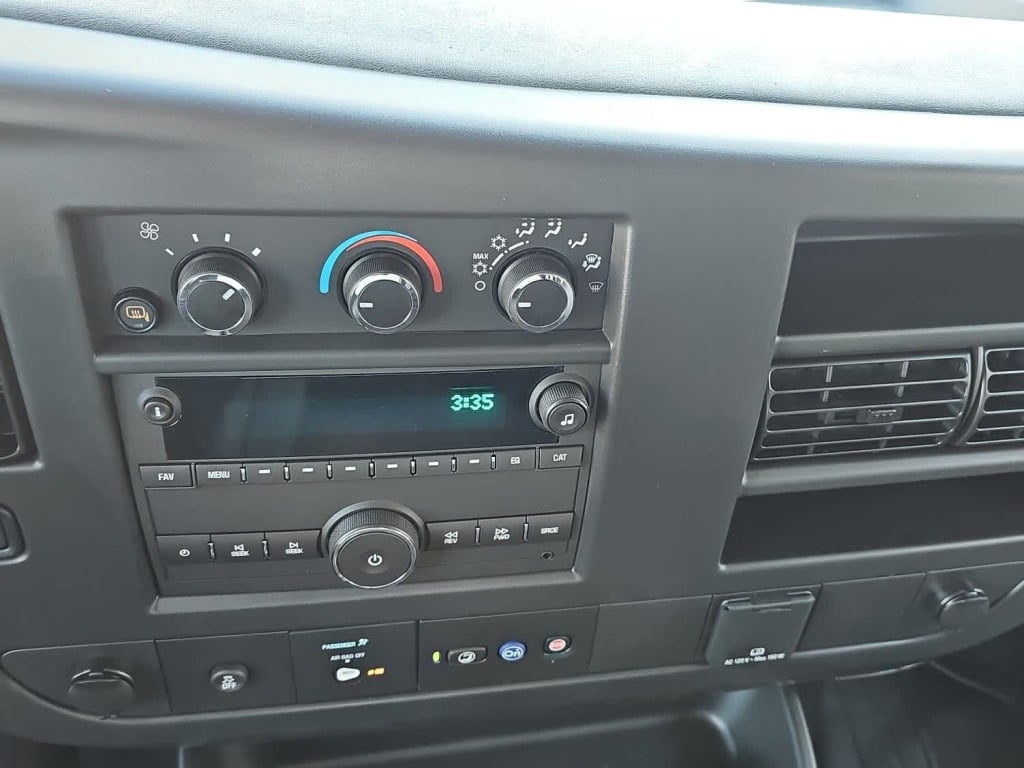 2025 Chevrolet Express Cargo RWD 2500 Extended Wheelbase WT