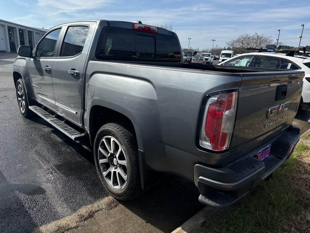 2022 GMC Canyon 4WD Crew Cab Short Box Denali