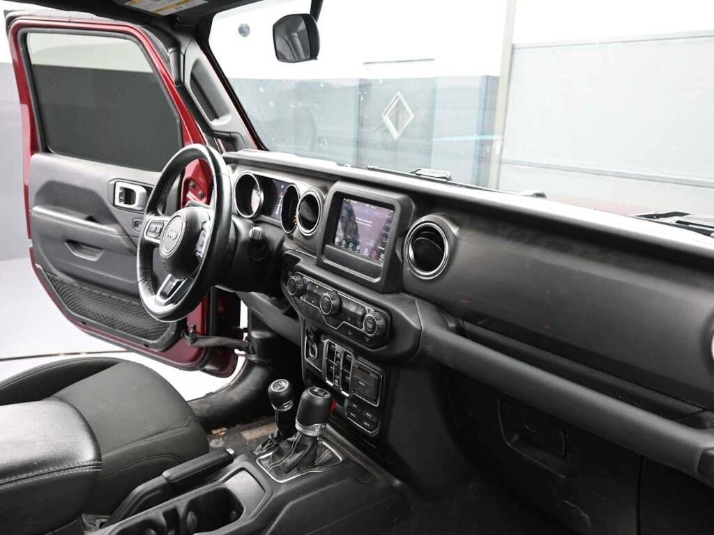 2021 Jeep Wrangler Unlimited Sahara 4x4