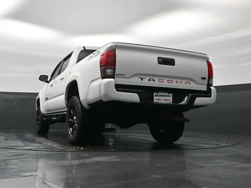 2019 Toyota Tacoma SR V6