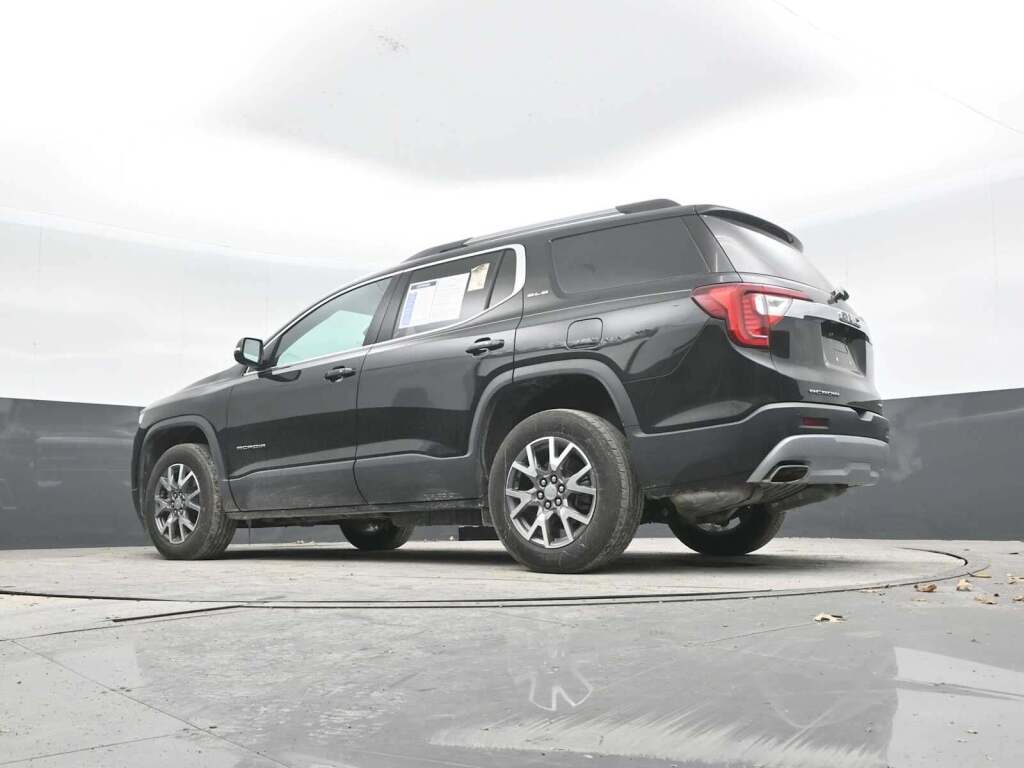 2022 GMC Acadia AWD SLE