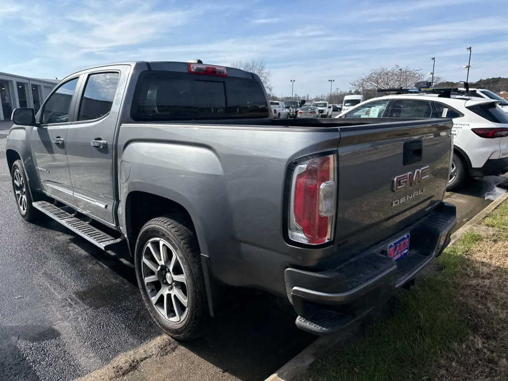 2022 GMC Canyon 4WD Crew Cab Short Box Denali