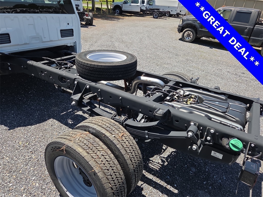 2024 Ford F-450 Chassis XL