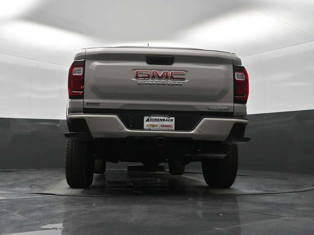 2026 GMC Canyon Elevation, 4WD