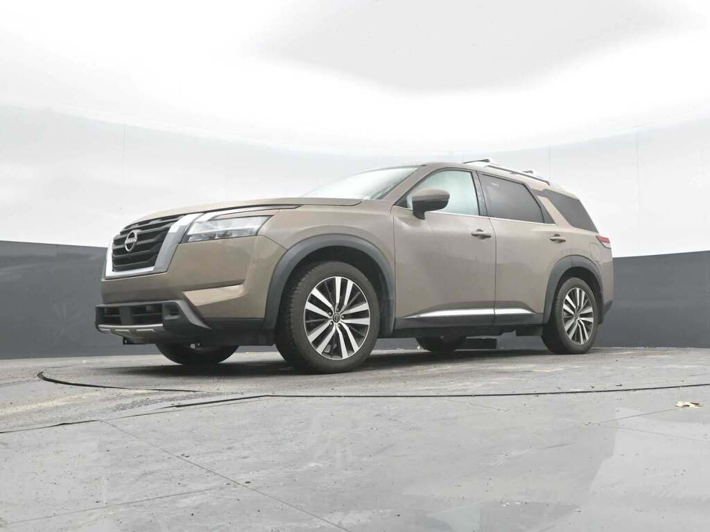 2023 Nissan Pathfinder Platinum 4WD