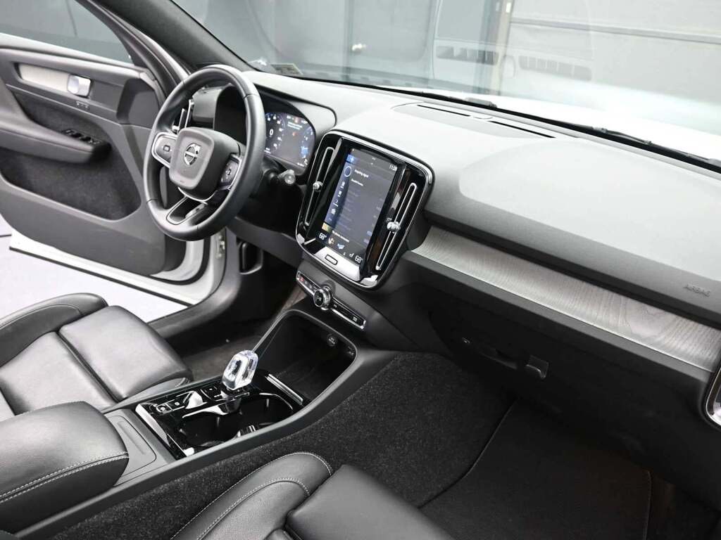 2020 Volvo XC40 T5 Inscription