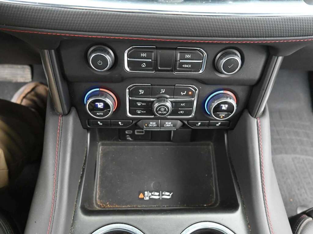 2023 Chevrolet Tahoe 4WD RST