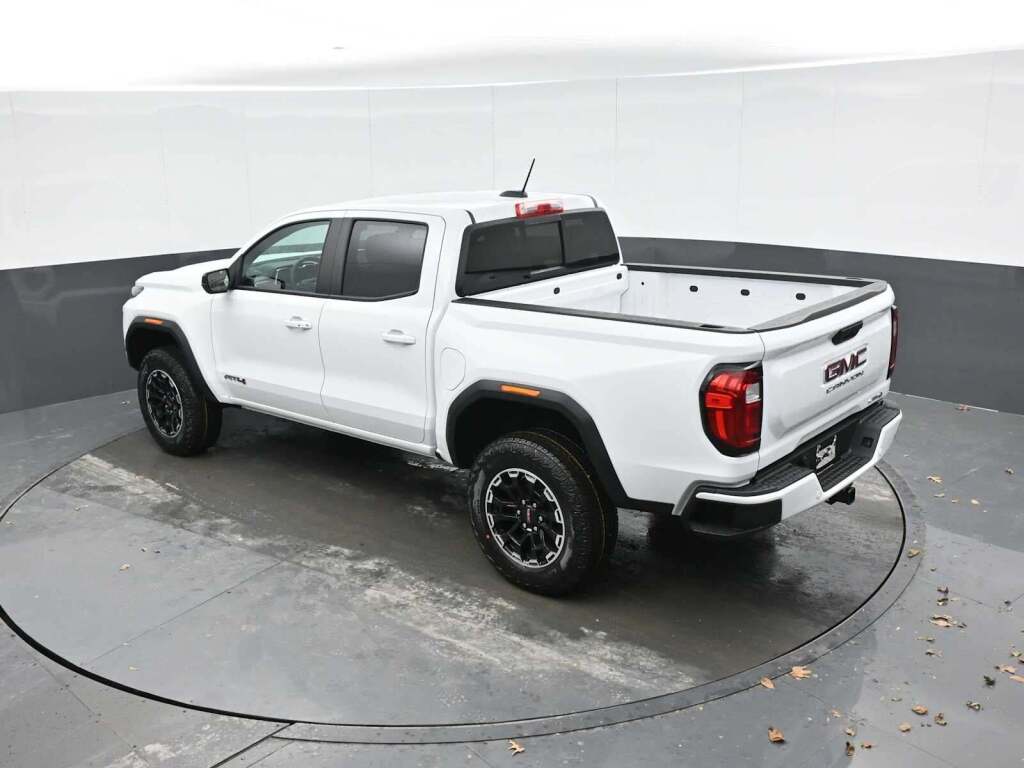 2026 GMC Canyon AT4, 4WD