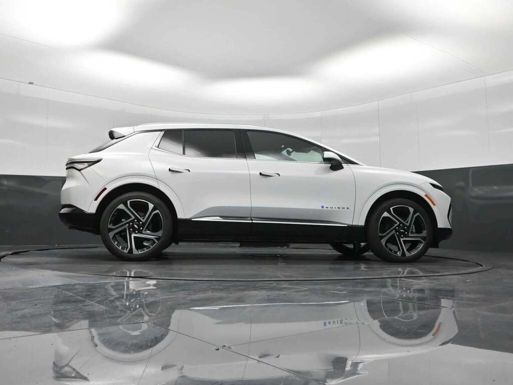 2026 Chevrolet Equinox EV LT 2, FWD