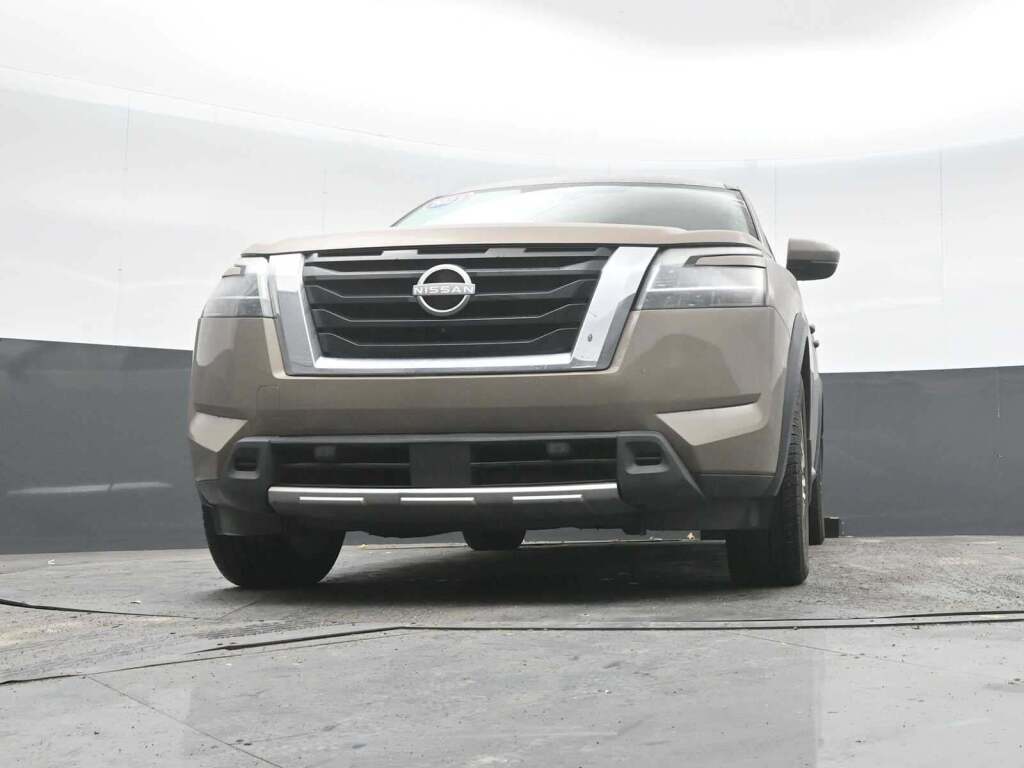 2023 Nissan Pathfinder Platinum 4WD