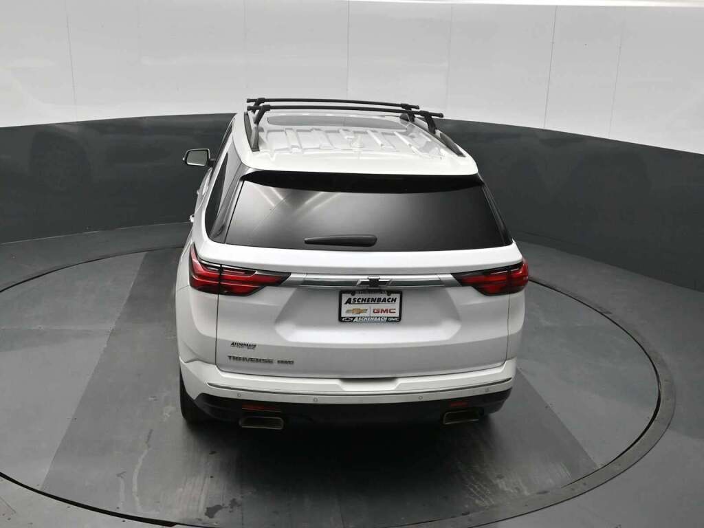 2023 Chevrolet Traverse AWD High Country