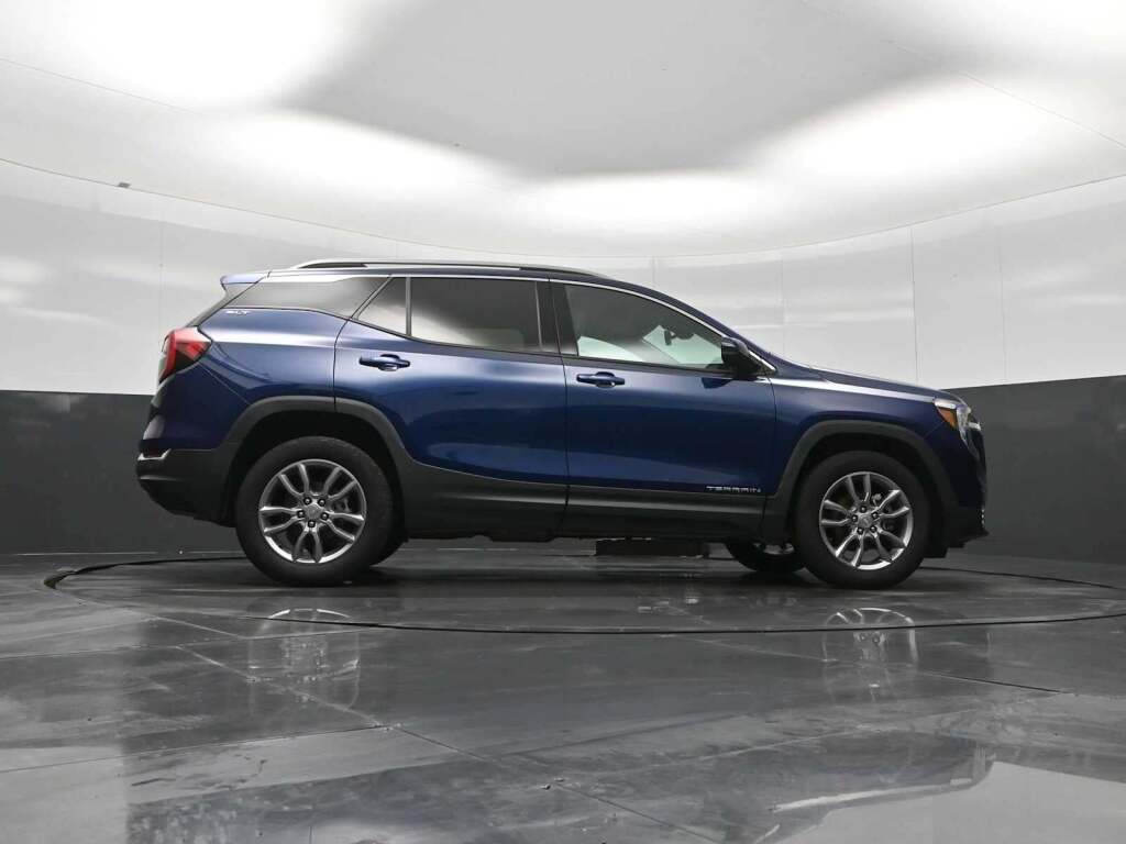 2022 GMC Terrain AWD SLT