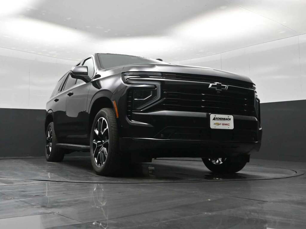 2026 Chevrolet Tahoe 4WD RST
