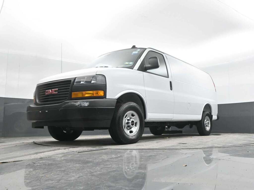2025 GMC Savana Cargo RWD 2500 Regular Wheelbase Work Van