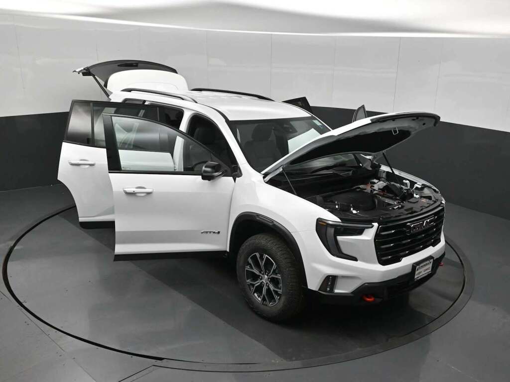 2026 GMC Acadia AT4 AWD