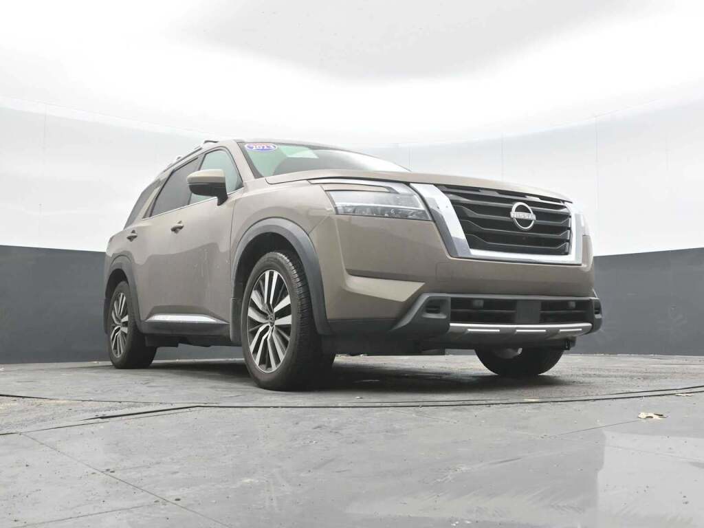 2023 Nissan Pathfinder Platinum 4WD