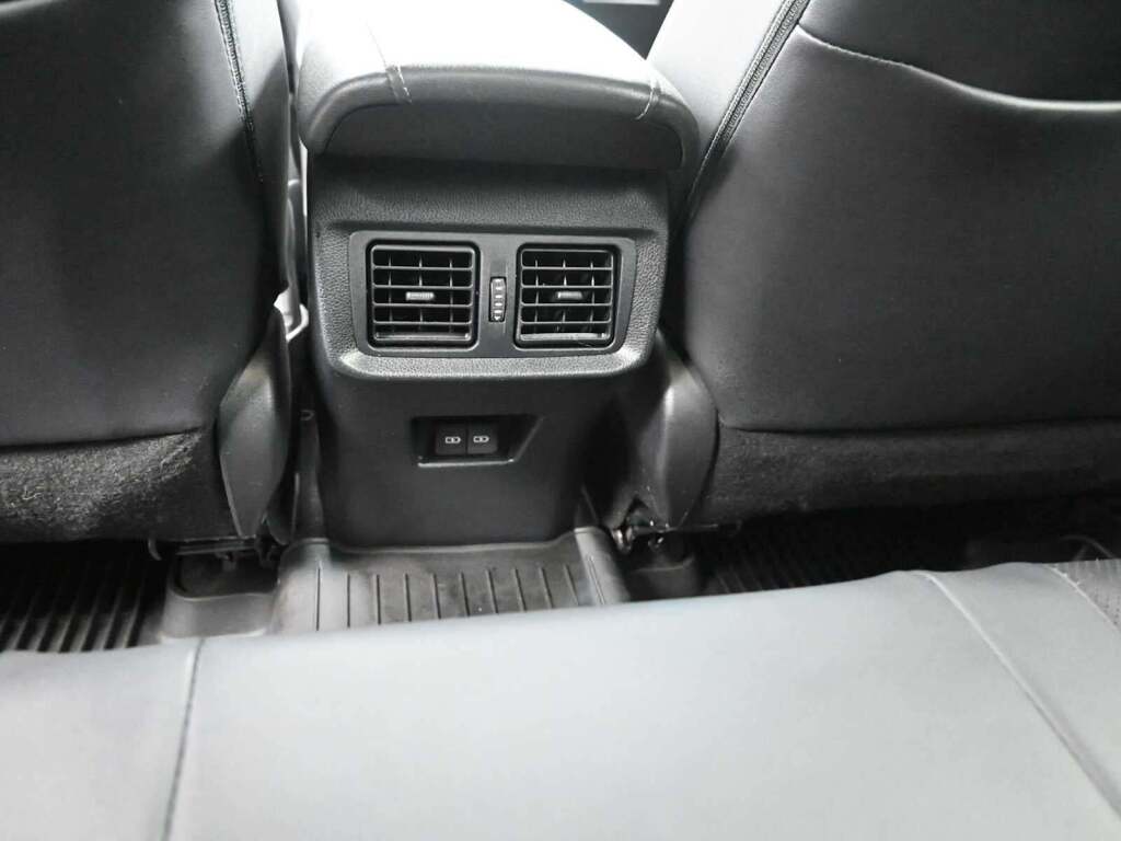 2024 Toyota Venza LE