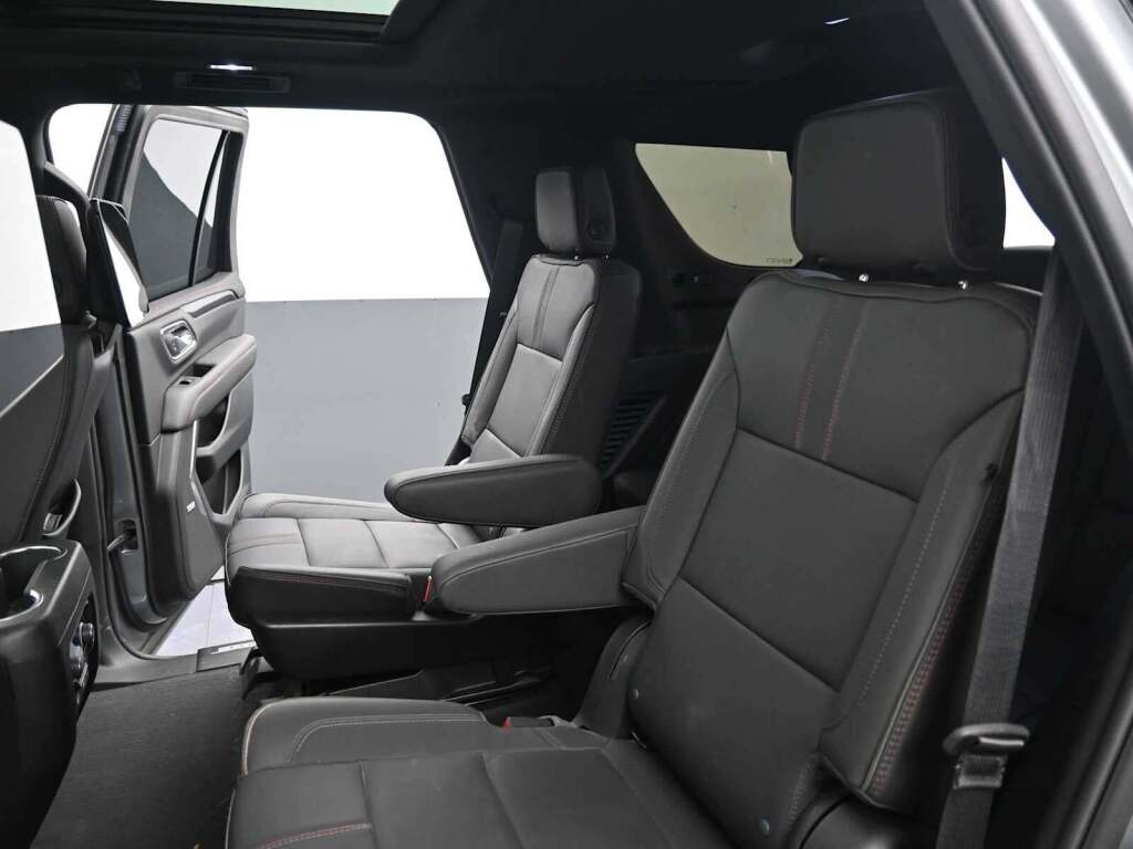 2023 Chevrolet Tahoe 4WD RST